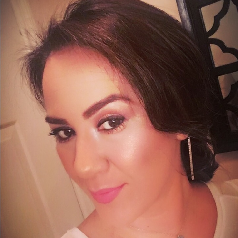 Meet your Posher, Vale